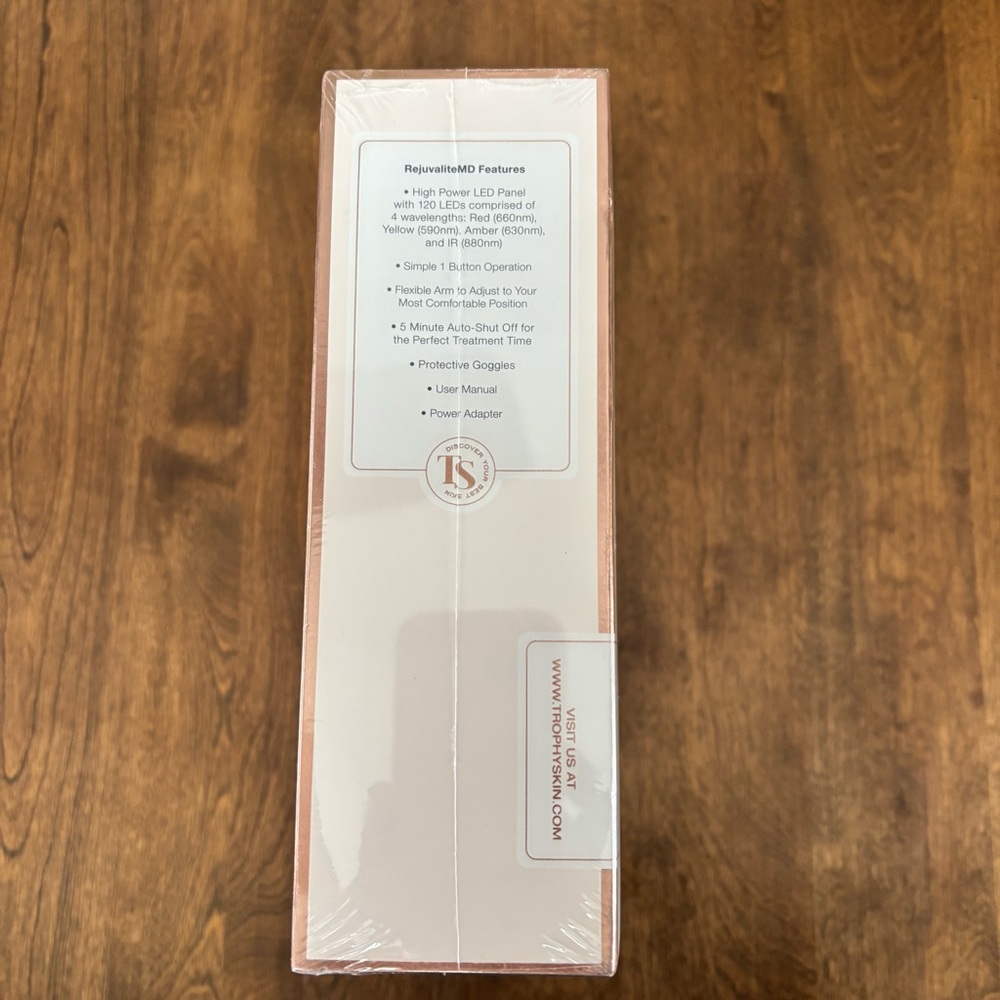 Trophy Skin RejuvaliteMD Light Therapy Anti-Aging Lamp Factory Sealed NEW - Picture 4 of 5